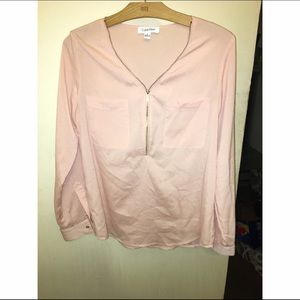 Very cute ; like new blouse with zipper detail.