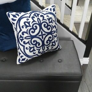 Meet your Posher, Kay