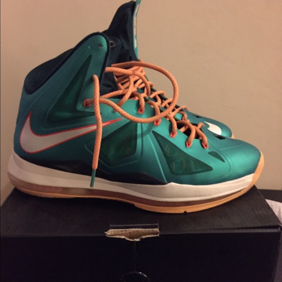 Sneakers MUST GO!!! - Picture 2 of 2