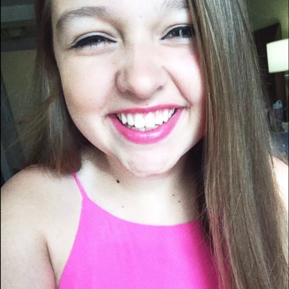 Meet your Posher, Hannah