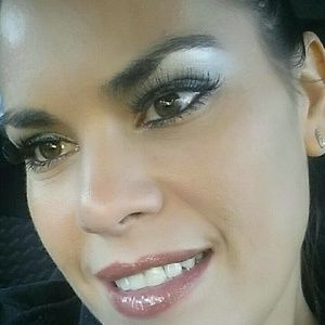 Meet your Posher, Luz