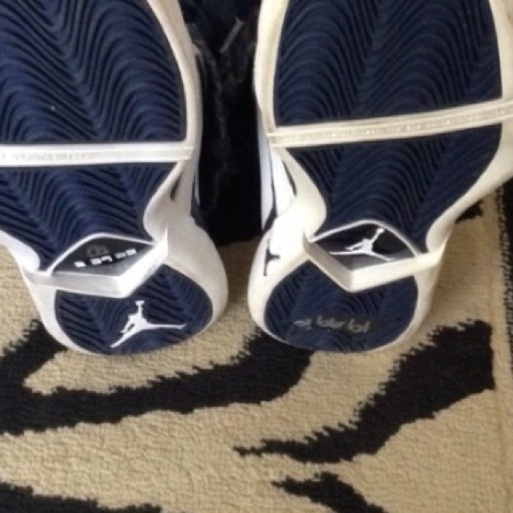 VINTAGE 90’s AUTHENTIC NIKE JORDANS  LEATHER 7.5 NWOT - Picture 4 of 4