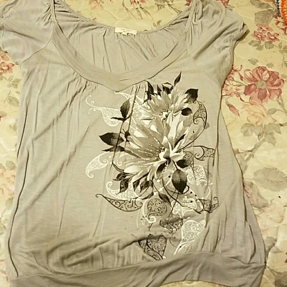 women's tshrit