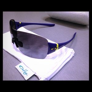 Oakley Miss Conduct Sunglasses