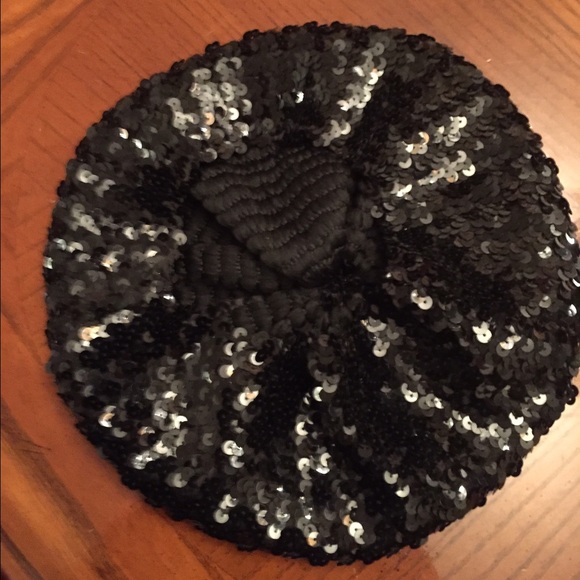 Sequined beret - Picture 2 of 2