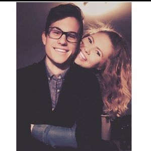 Meet your Posher, Adam