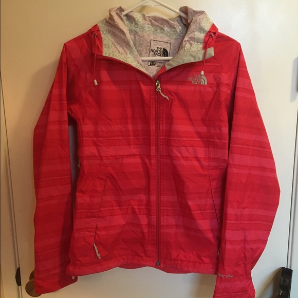 NorthFace HYVENT 2.5l Waterproof Jacket