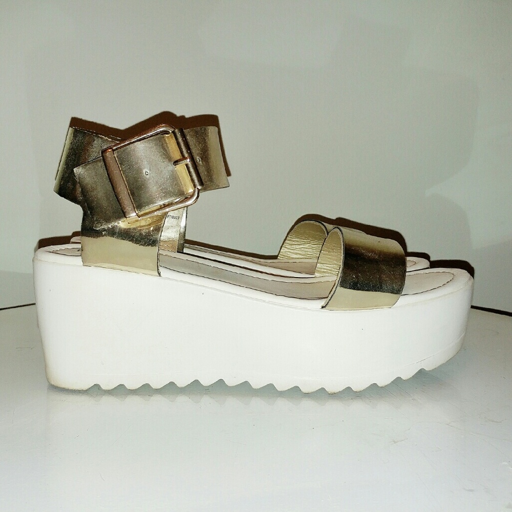 Mossimo gold platform sandals