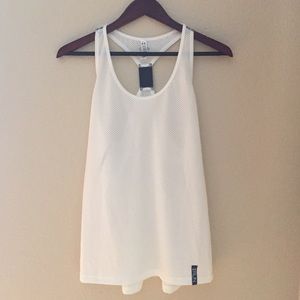 NWT** Under Armour Women's Mesh Tank