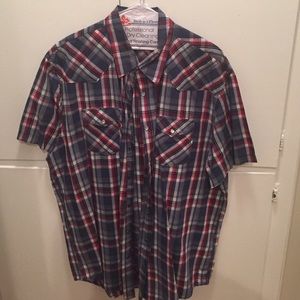Men's plaid button down