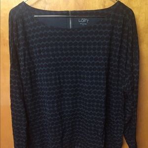 Ann Taylor Loft long-sleeved t-shirt top. Xl