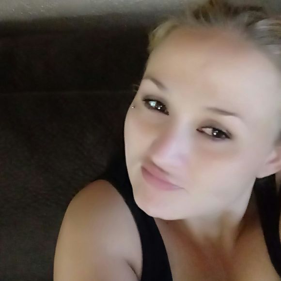 Meet your Posher, Brittney