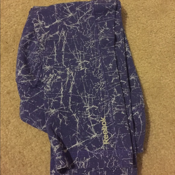 Reebook Tight Fit Capri - Picture 2 of 3