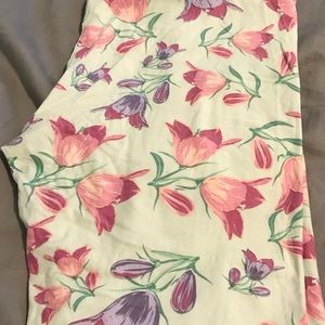 LulaRoe Tall and Curvy