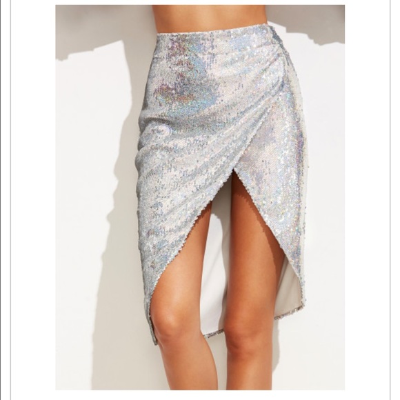 SOLD OUT💥ilver asymmetric wrap sequin skirt