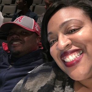 Meet your Posher, Yolanda