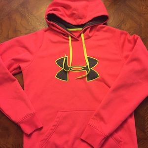 Under Armour Pink Hoodie Size: Small