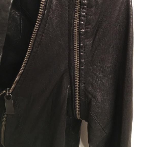 Line leather jacket - Picture 2 of 4