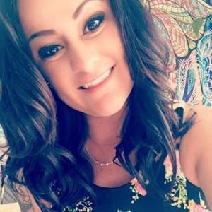 Meet your Posher, Kelli