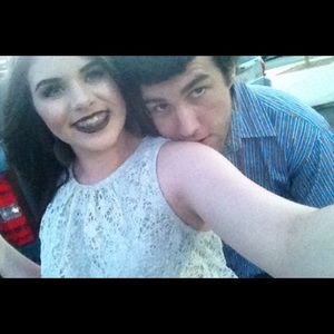 Meet your Posher, Cara