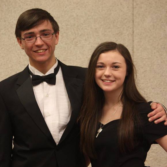 Meet your Posher, Laura - Picture 1 of 1