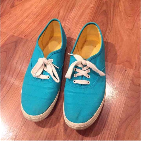 Teal canvas shoes