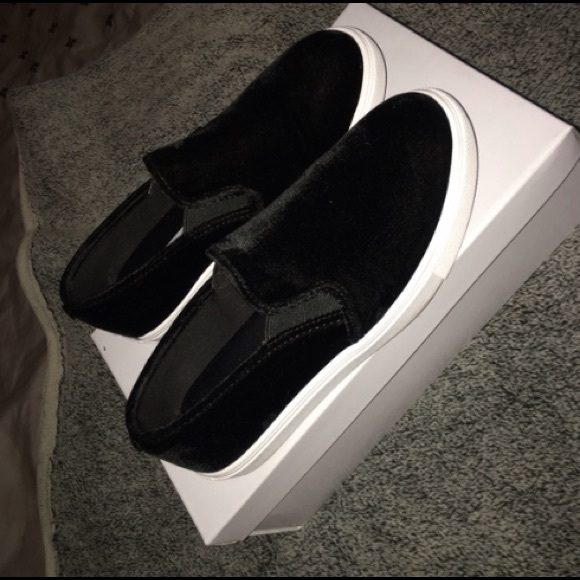Steve Madden Slip on Shoes