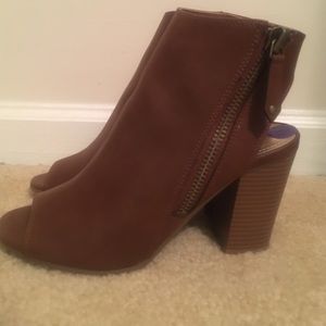 SOLD ‼️‼️ Open toe booties