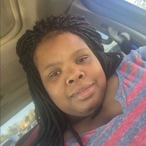 Meet your Posher, Kendra