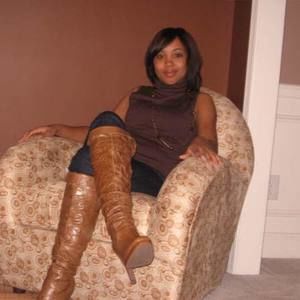 Meet your Posher, Leslie