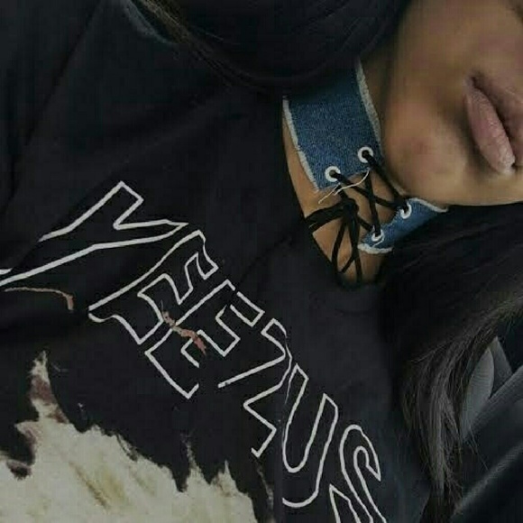 Denim Choker - Picture 2 of 2