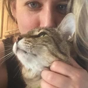 Meet your Posher, Connie