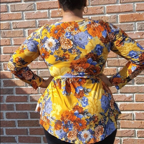 (PLUS) Trust Me, I'm a Lady Peplum Top (LAST 3X‼️) - Picture 2 of 2