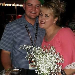 Meet your Posher, Cari