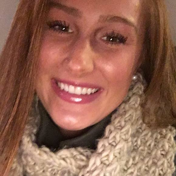 Meet your Posher, Klaree - Picture 1 of 1