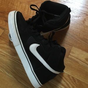 Black Nike 6.0