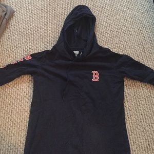 Medium hooded Red Soxs long sleeve shirt, navy