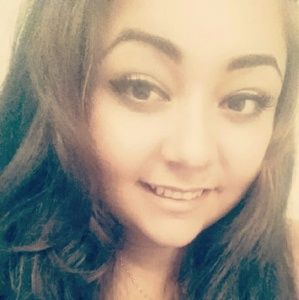 Meet your Posher, Celena