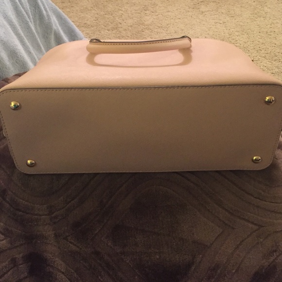🎉🎉SALE Beautiful pink Michael Kors - Picture 3 of 4