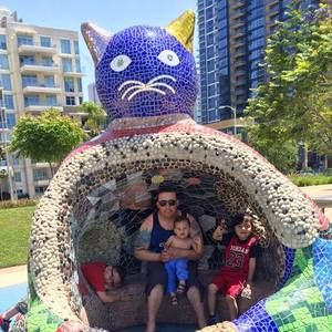 Meet your Posher, Adrian