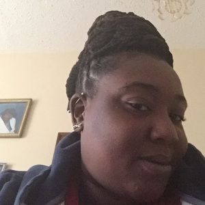 Meet your Posher, Renee