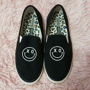 Xoxo flat smiley shoes