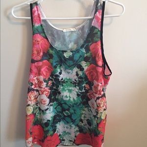 Lush Floral Tank Top - Medium
