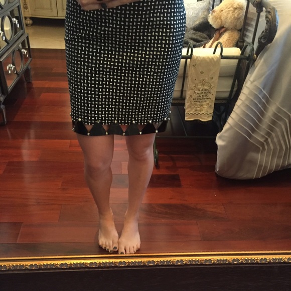 VERSACE SKIRT - Picture 3 of 4