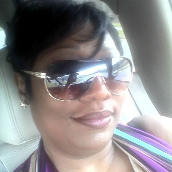 Meet your Posher, Donna - Picture 1 of 1