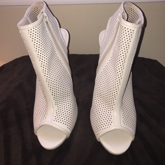 Aldo Killer Pumps!!