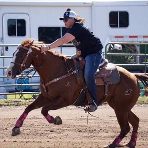 Meet your Posher, Tanya