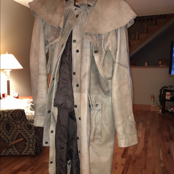 Gently used leather duster - Picture 4 of 4