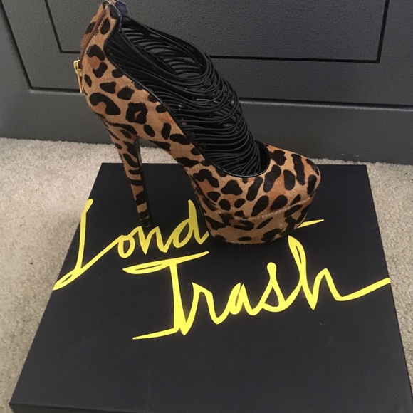 Heels - Picture 2 of 4