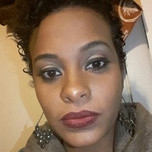 Meet your Posher, Claudia